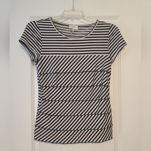 Women's Sz M Laundry by Shelli Segal Black & White Striped Short Sleeve Top